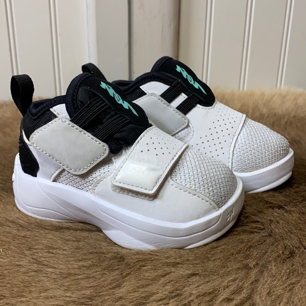 Jordan Zion 2 White Volt & Dynamic Turquoise Shoes 5